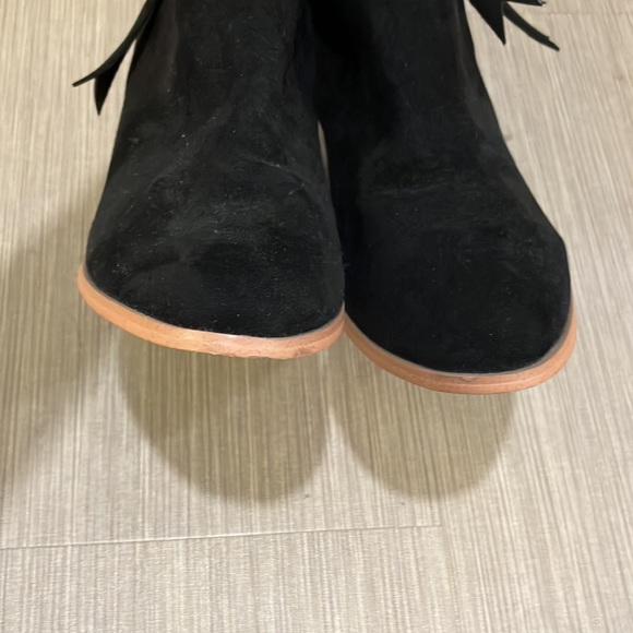 EUC Free People vegan suede heeled ankle booties In Black Color Size 10 - Picture 8 of 15